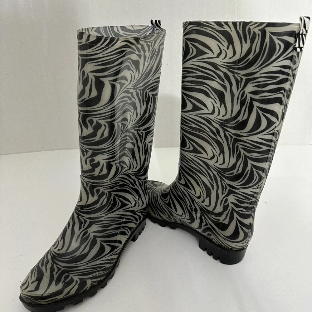 Capelli New York Zebra Print Rain Boots Black White Women’s Size 7 US Waterproof